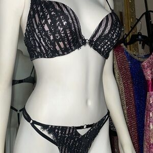 Victoria’s Secret Very Sexy Push-up Bra & Panty Set VS Fishnet & Lace Stripes 🆕